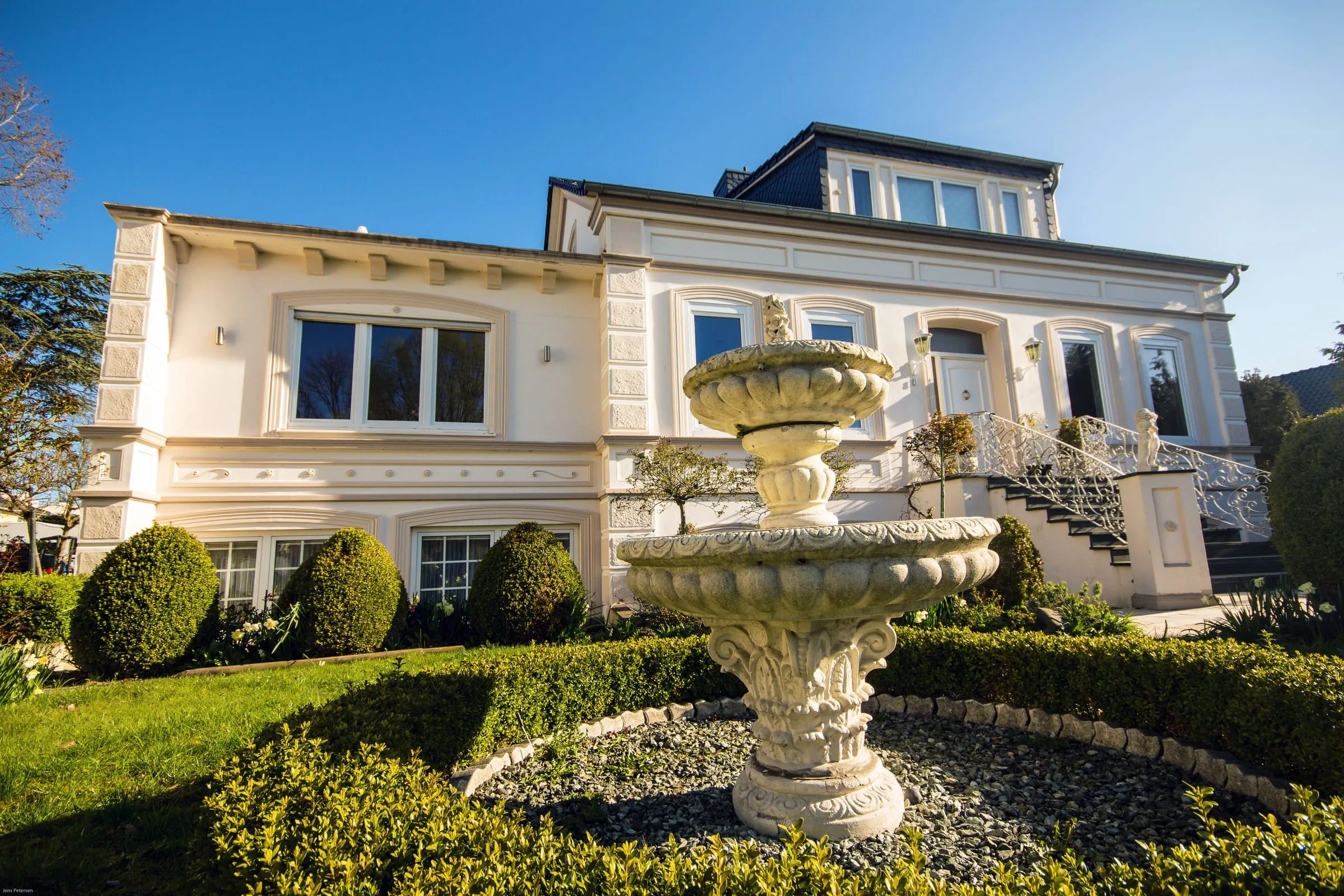 Villa Rosengarten im Sommer